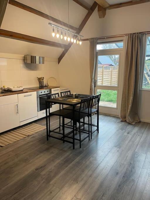 Leuke Bungalow In Noord-Holland Opmeer Zewnętrze zdjęcie